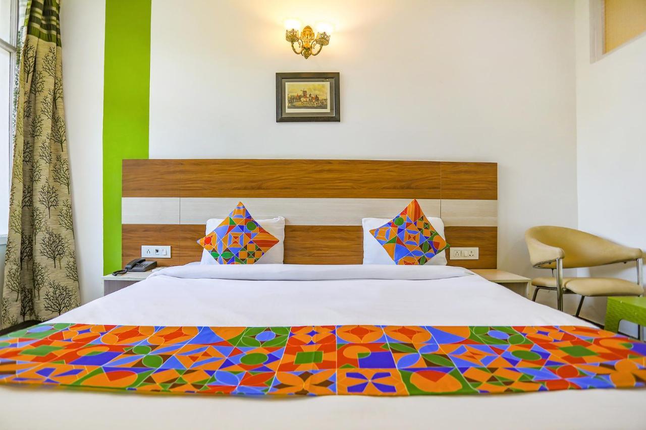 Fabhotel Aravali Suites Гургаон Экстерьер фото