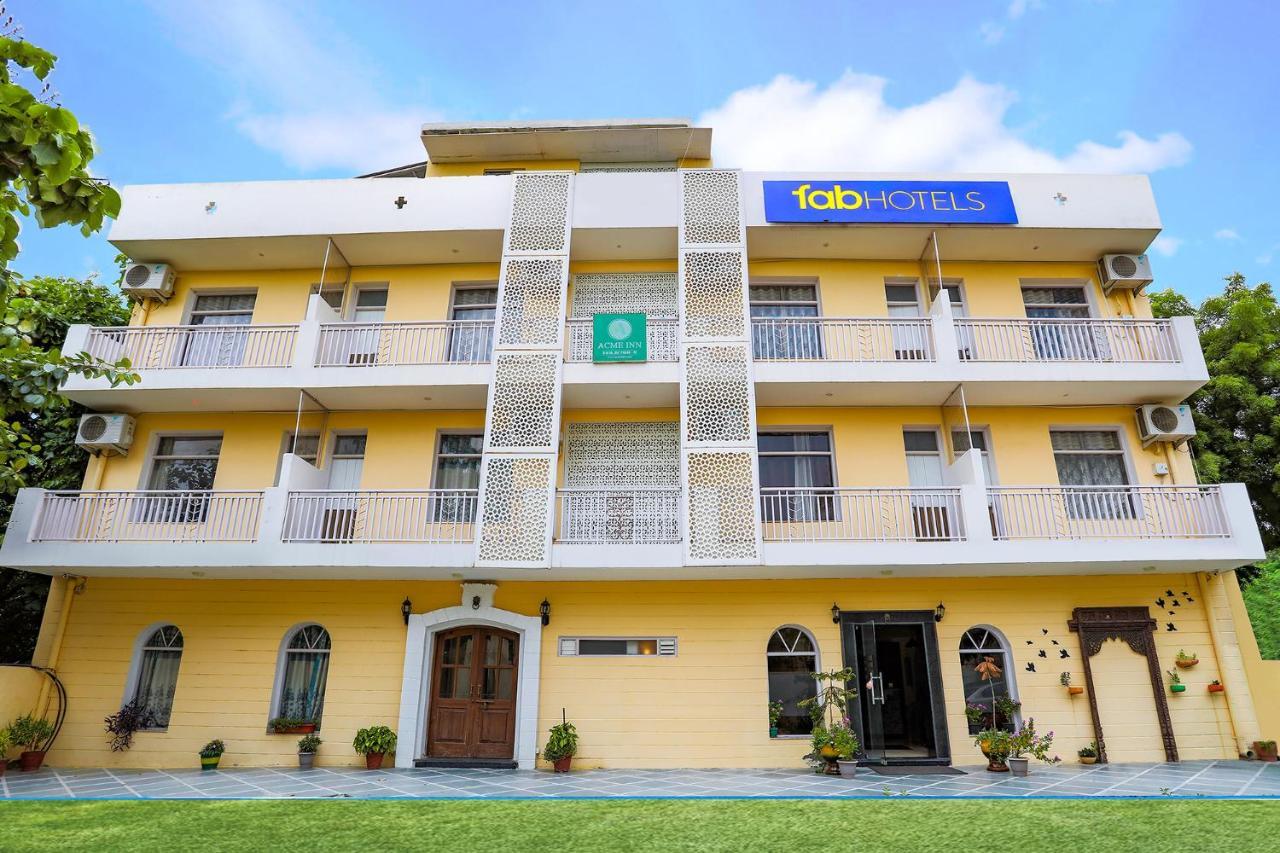 Fabhotel Aravali Suites Гургаон Экстерьер фото