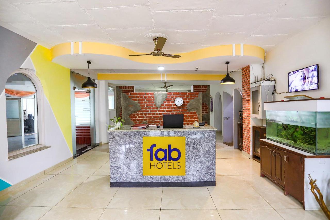 Fabhotel Aravali Suites Гургаон Экстерьер фото
