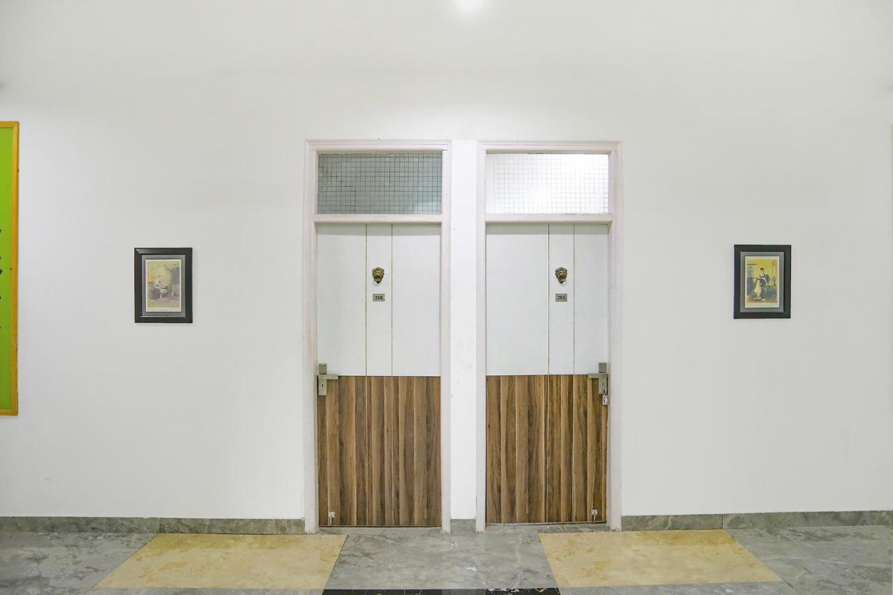 Fabhotel Aravali Suites Гургаон Экстерьер фото